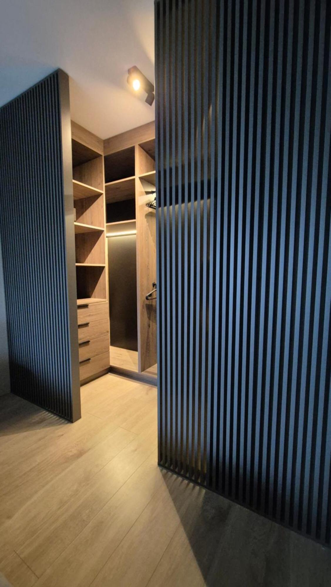 Luxurious Vanilla Apartment, Self Check-in 24h, Parking, Air-conditioning Apartment *