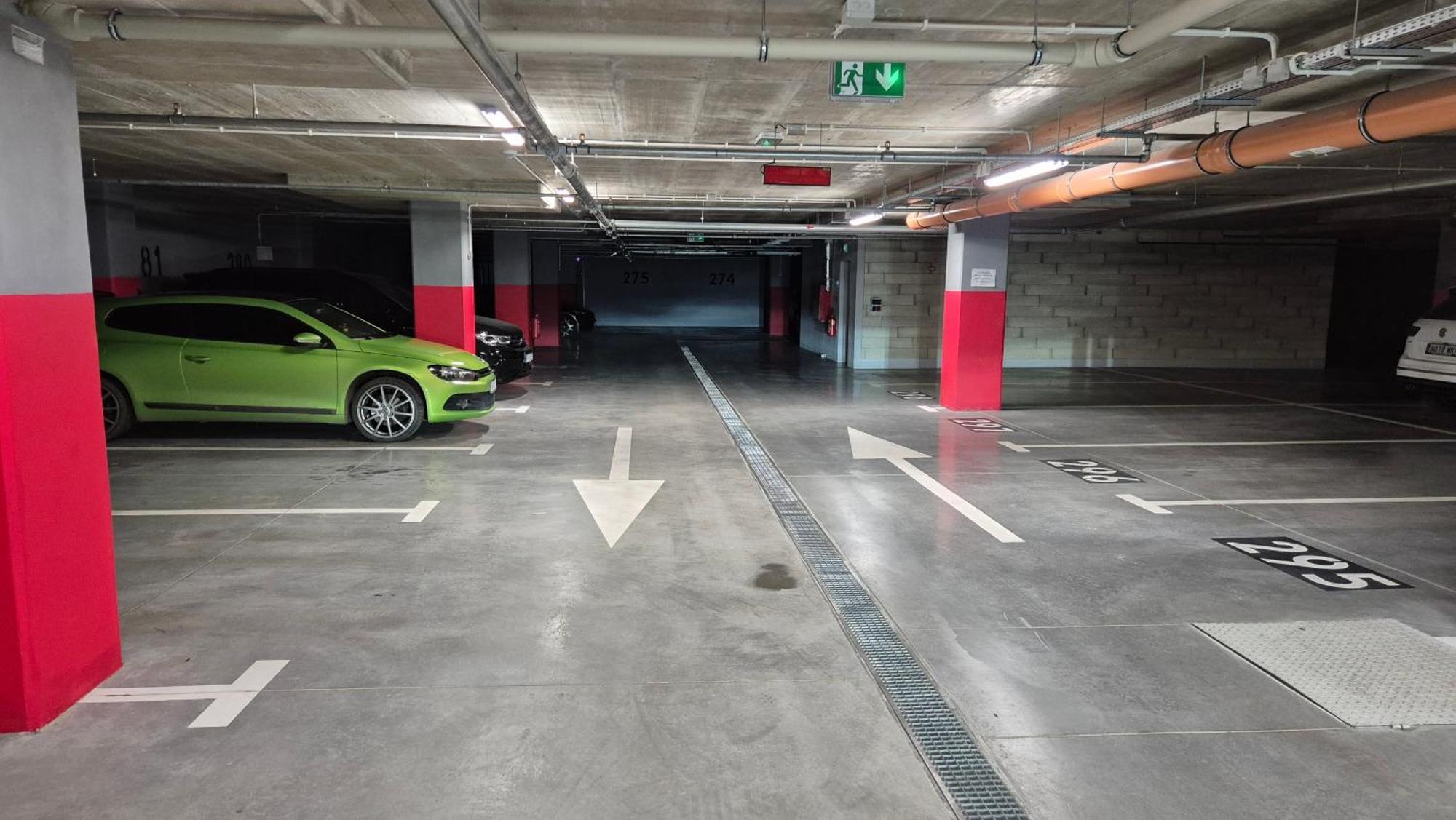 Luxurious Vanilla Apartment, Self Check-in 24h, Parking, Air-conditioning Apartment